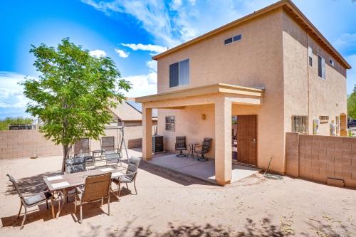 Drexel Heights House | Spacious Tucson Vacation Rental: Incredible Views!