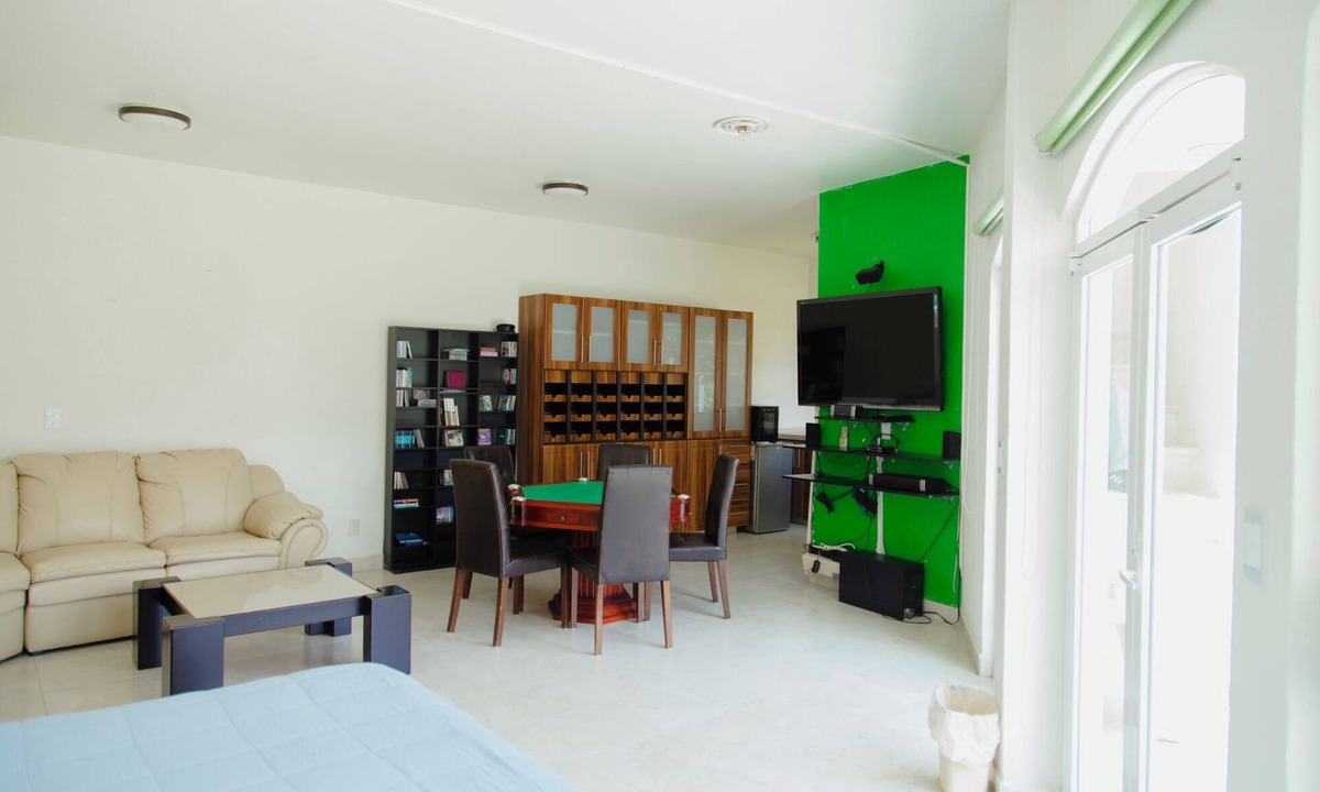 Tuxtla Gutierrez Villa | Spacious Villa with Pool, Karaoke, Palapa, Jacuzzi & Garden in Tuxtla Gutierrez