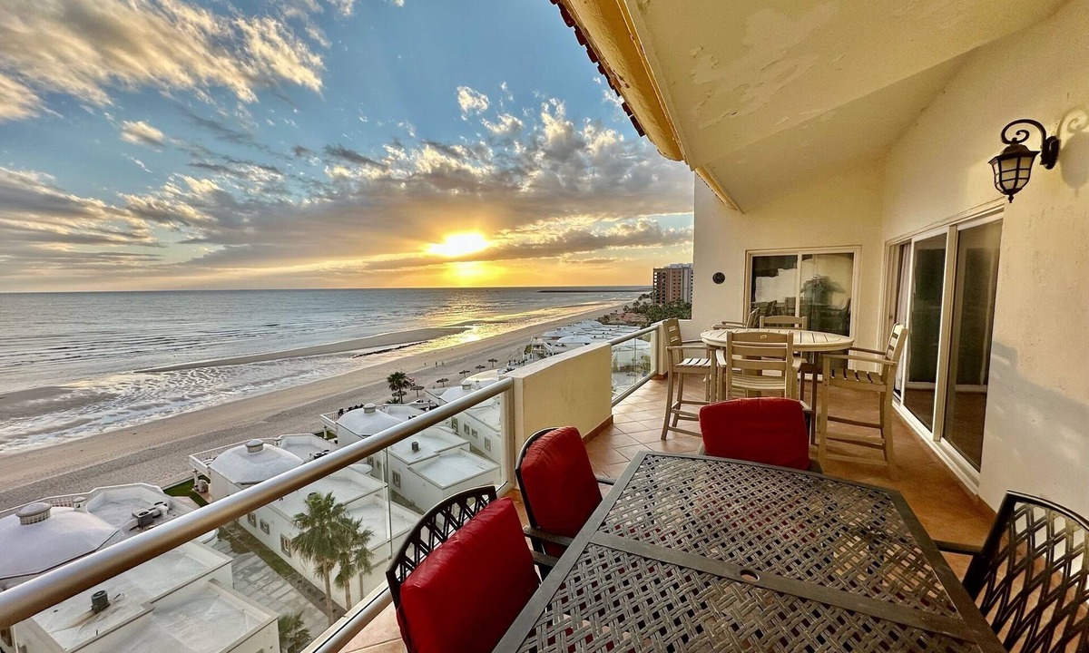 Sandy Beach Condo | Spectacular 2 Bedroom Condo on Sandy Beach at Las Palmas Resort B-705