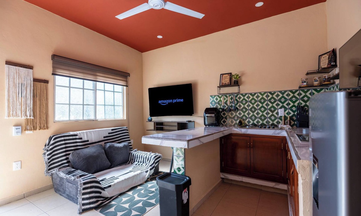 Lo de Marcos Apartment | Starlink Wi-Fi, Steps to Beach and Downtown, Laundry Service, PetsOK