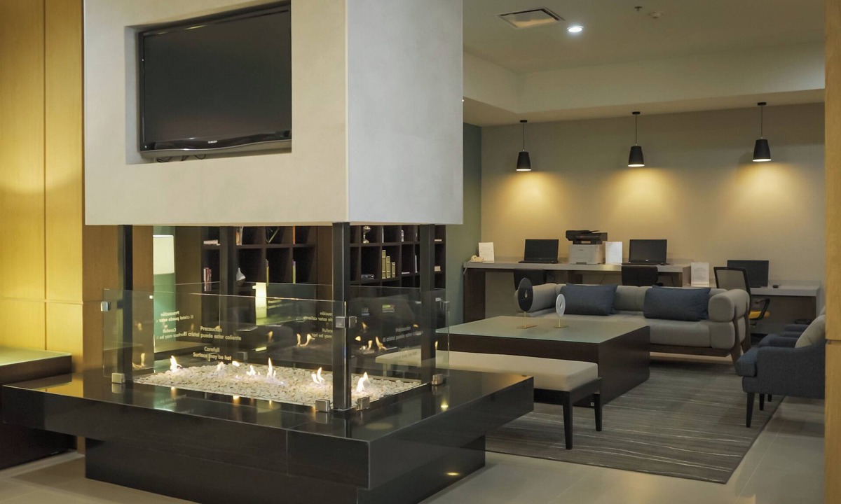 Zona Expo Hotel | Staybridge Suites Guadalajara Expo by IHG
