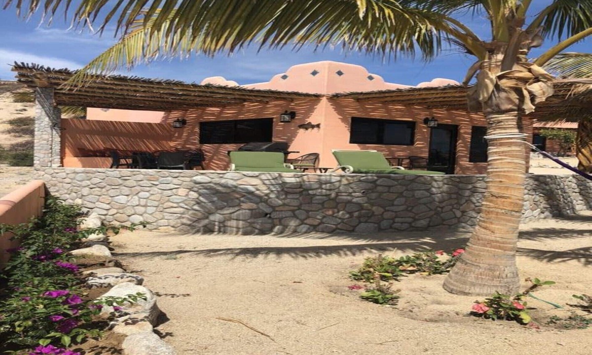 El Sargento Cottage | studio separate casita with full kitchen