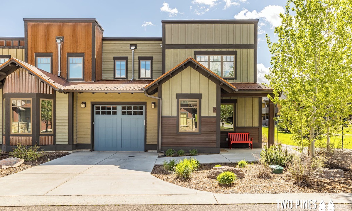Big Sky House | Stunning and Spacious Mid-Century Town Center Home! Private Patio with Hot Tub!