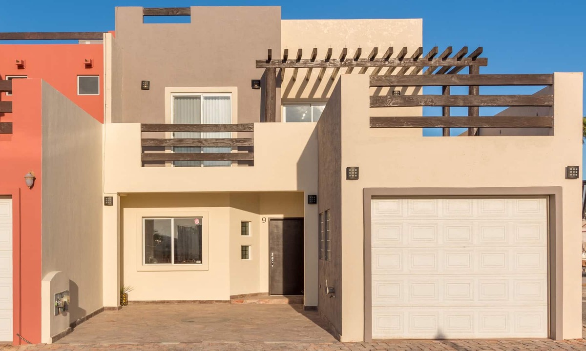 Ferrocarrilera House | Stunning ocean views in Rocky Point