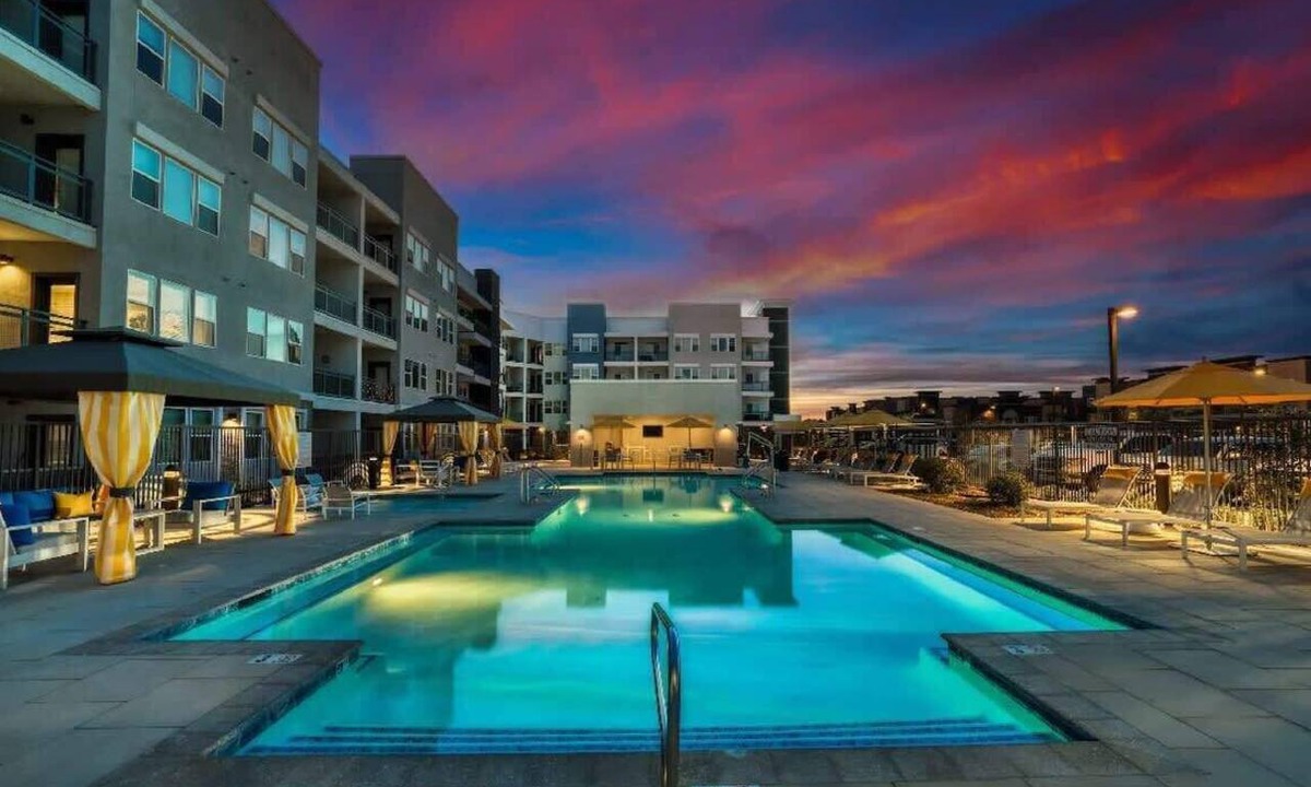 La Buena Vida Apartment | Stunning Westgate CozySuites by stadium w/pool 9