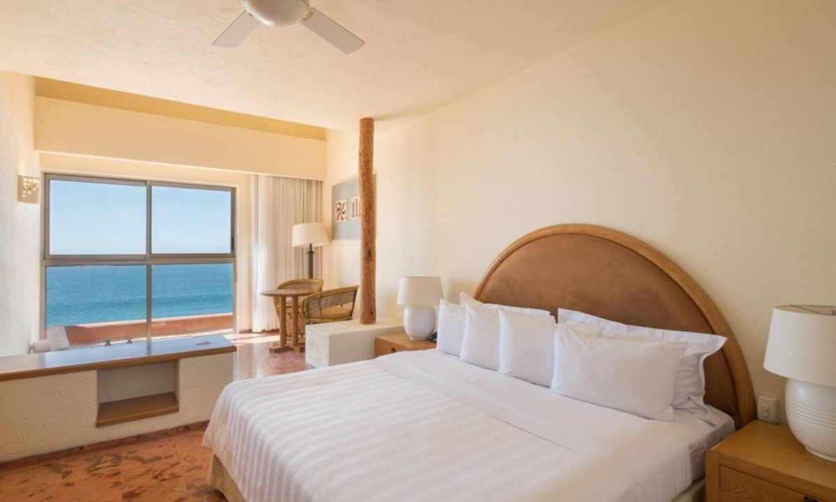 San Jose del Cabo Hotel | Stylish Studio Escape in Los Cabos