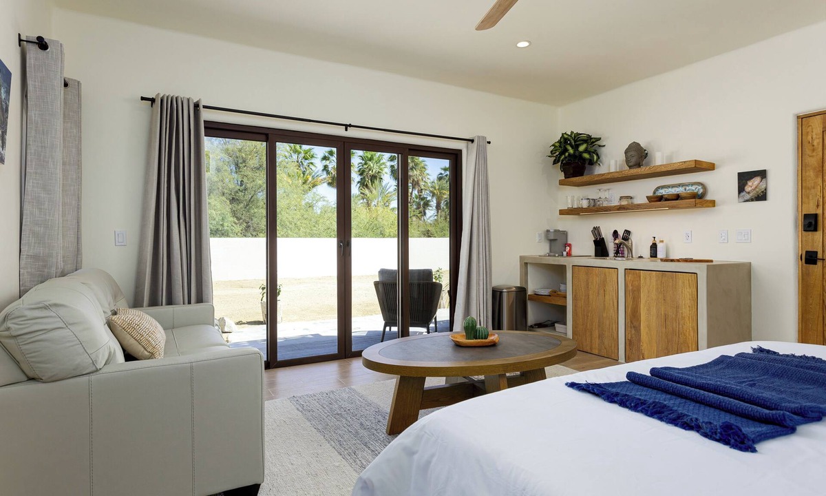 Los Barriles Villa | Suite 2: Coastal Elegance