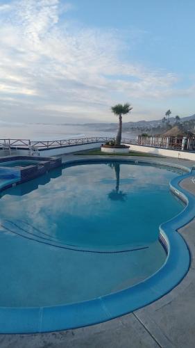 Playas de Rosarito House | Summer Nights Oceanfront Villa - Pool & Jacuzzi