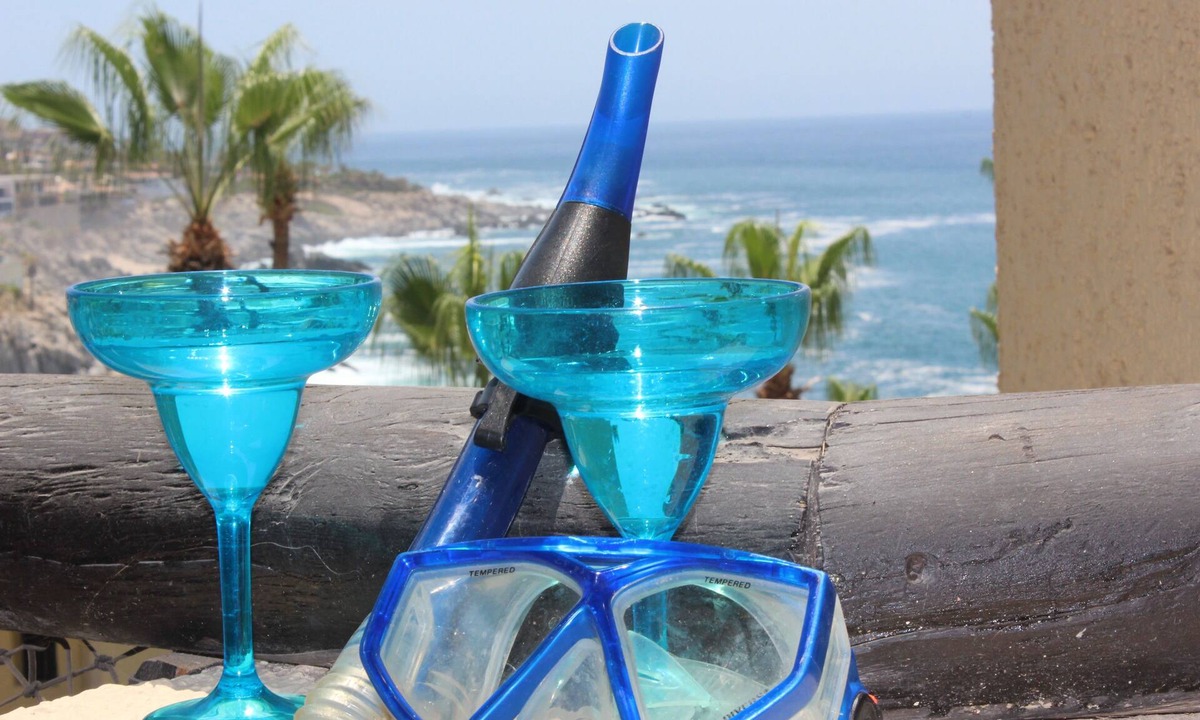 Cabo Bello Condo | Summer special! Ocean View with swimmable pool bar. 2 min walk to private beach!