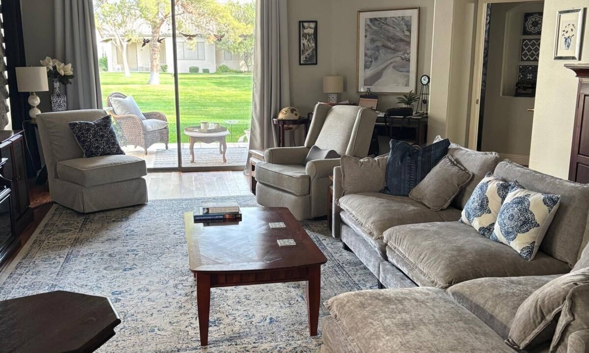 Oakwood House | Sun La Vie – A Stylish Sun Lakes Golf & Tennis Townhome