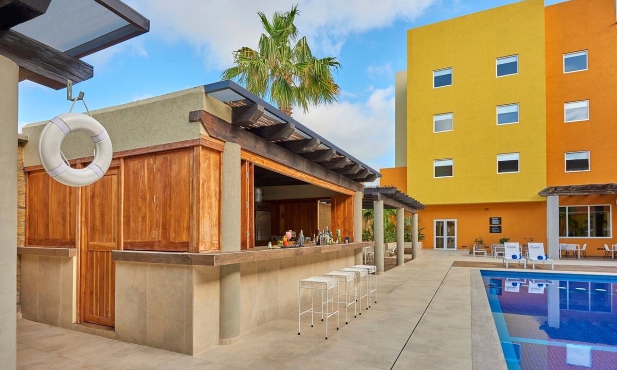 El Tezal Hotel | Sun, Sand & Cabo Fun | Walk to Beach, Nightlife & Water Tours - 3 Units