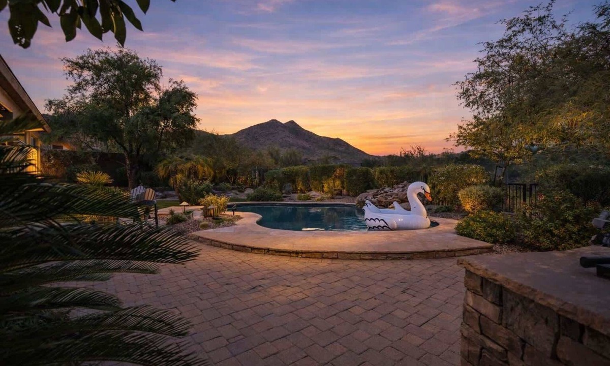 North Scottsdale House | Sunrise Retreat- Mtn Views-Pool- Long Term Stays!