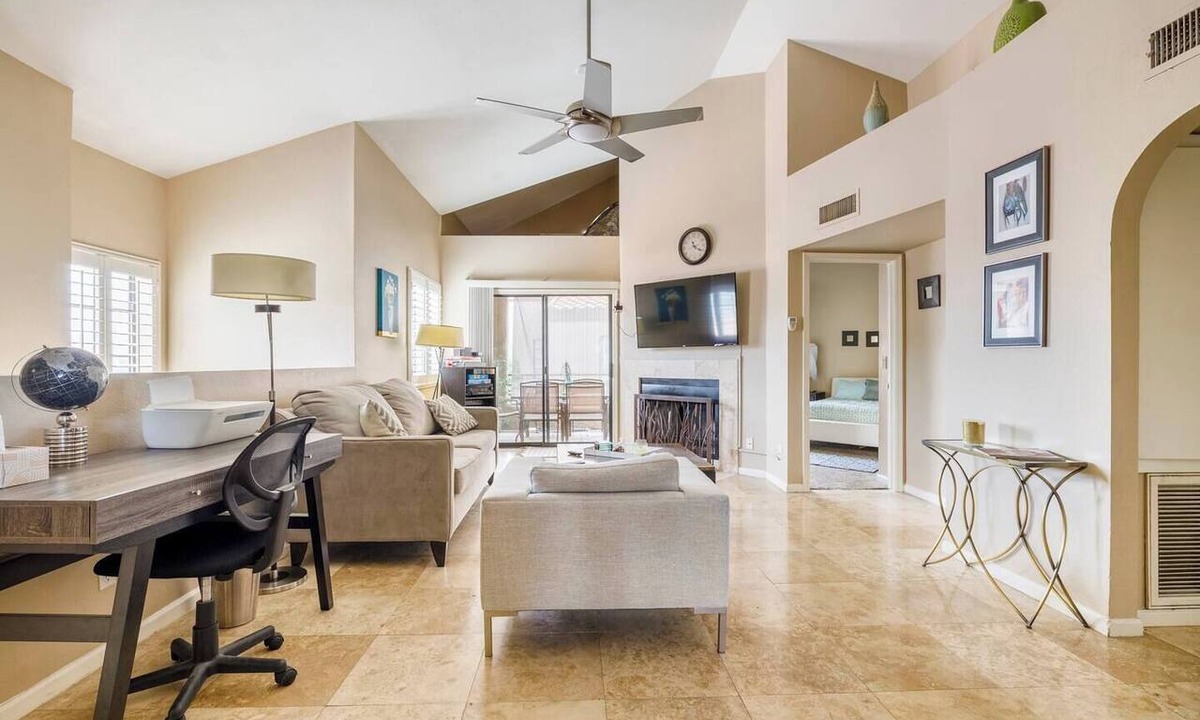 Acacia Creek Apartments Condo | Super Central Scottsdale Location, 2-Bedroom 2-Bath 2 Balcony, Cozy Corner Condo