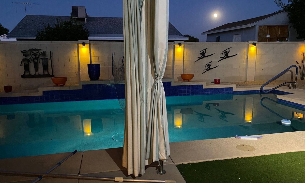 North Mountain House | Superb Value for the Money in Heart of Phoenix Metro Area