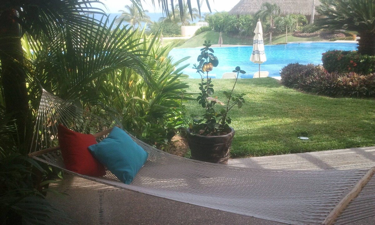 Punta de Mita Condo | Surfside and Poolside Fun at Faro de Mita