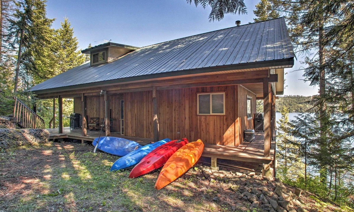 Worley House | Swim, Boat & Explore! South Lake Coeur d'Alene Gem