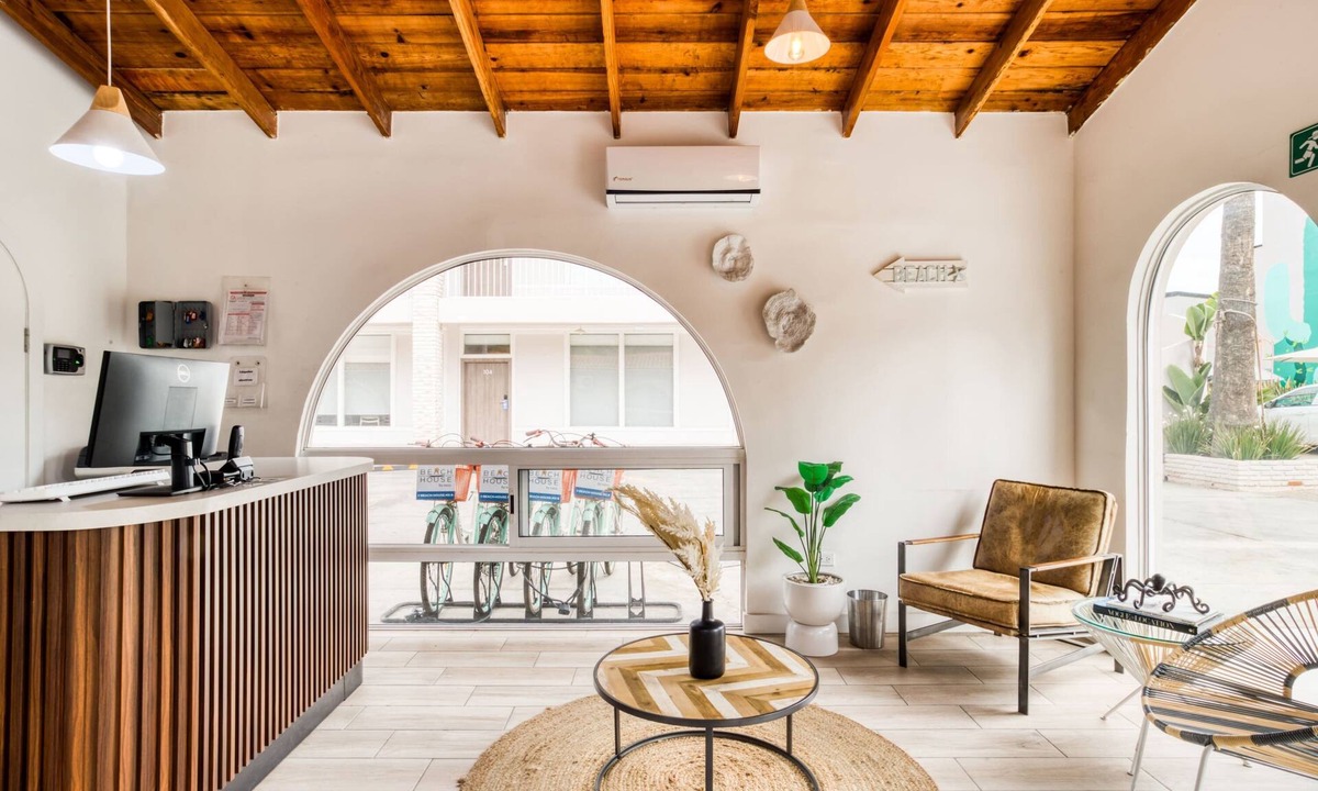 Playa Ensenada Apartment | The Best Spot in Ensenada: Room Near Beach: Pool+Jacuzzi