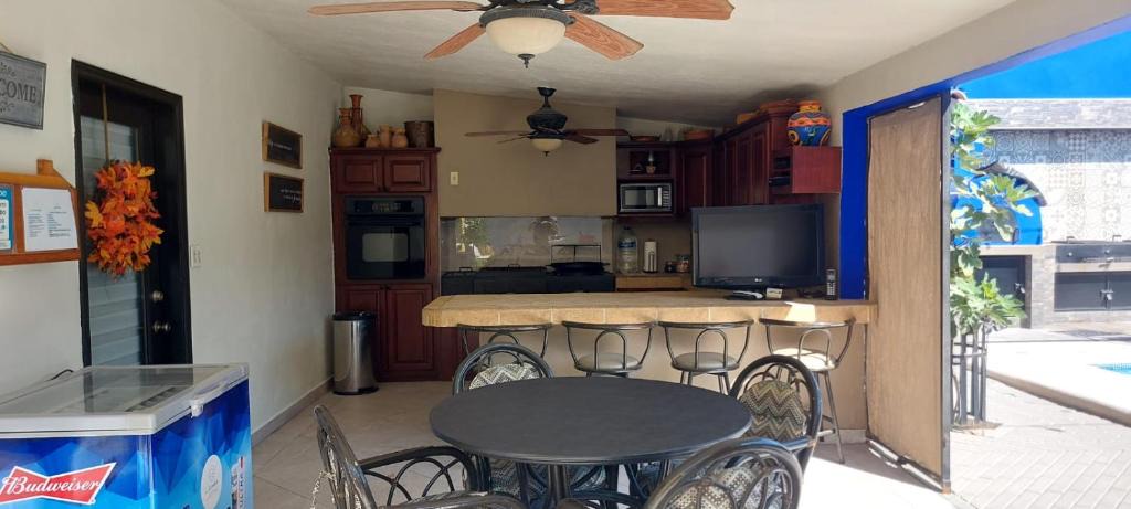 Centro House | The Hideaway Condo full place