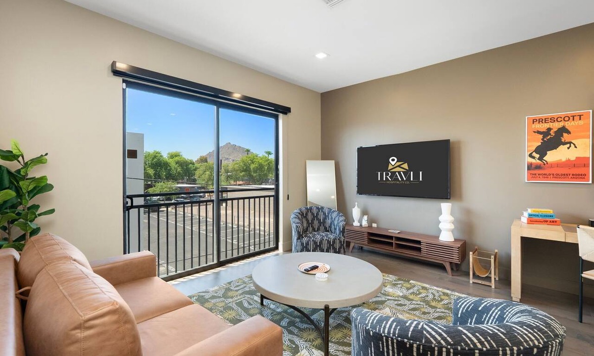 South Scottsdale Condo | The Luxe Laurel Suite @ Casovera - Old Town