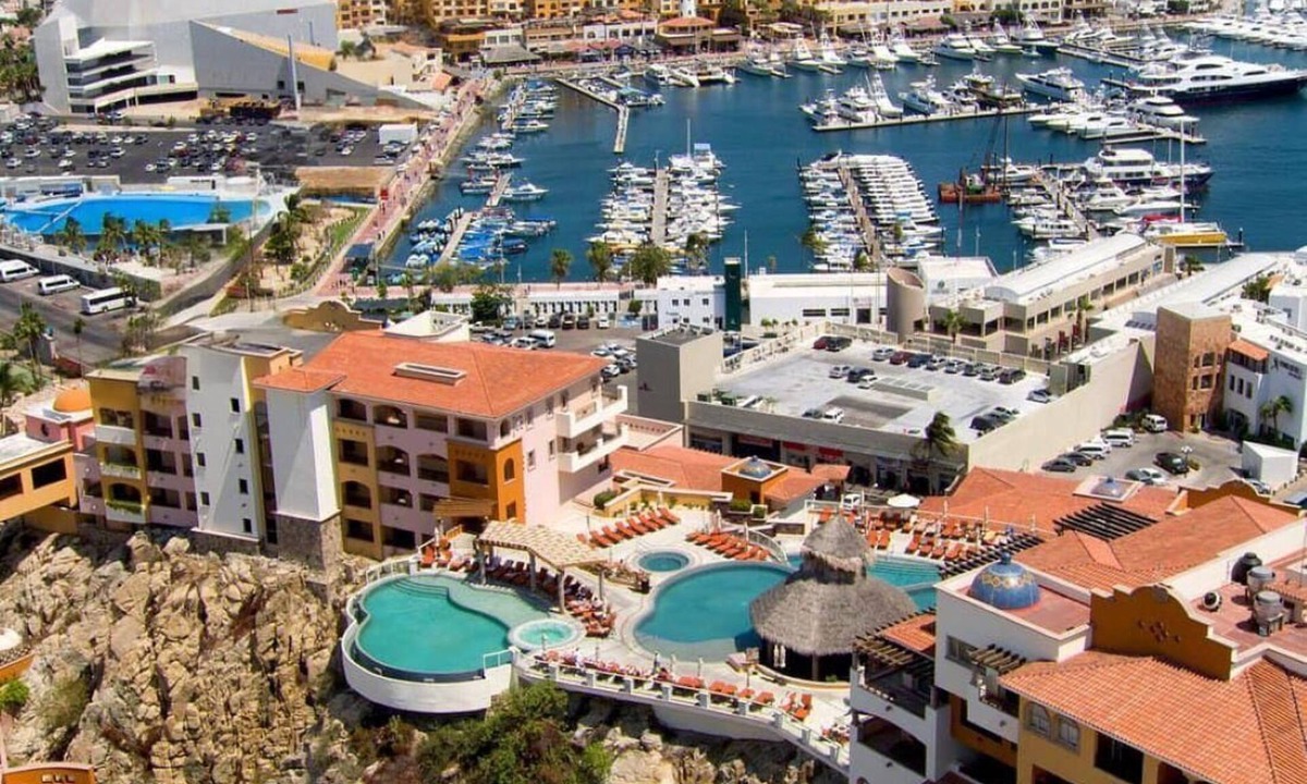 Marina Resort | The Ridge at Playa Grande Owners Master Suite 1B2B
