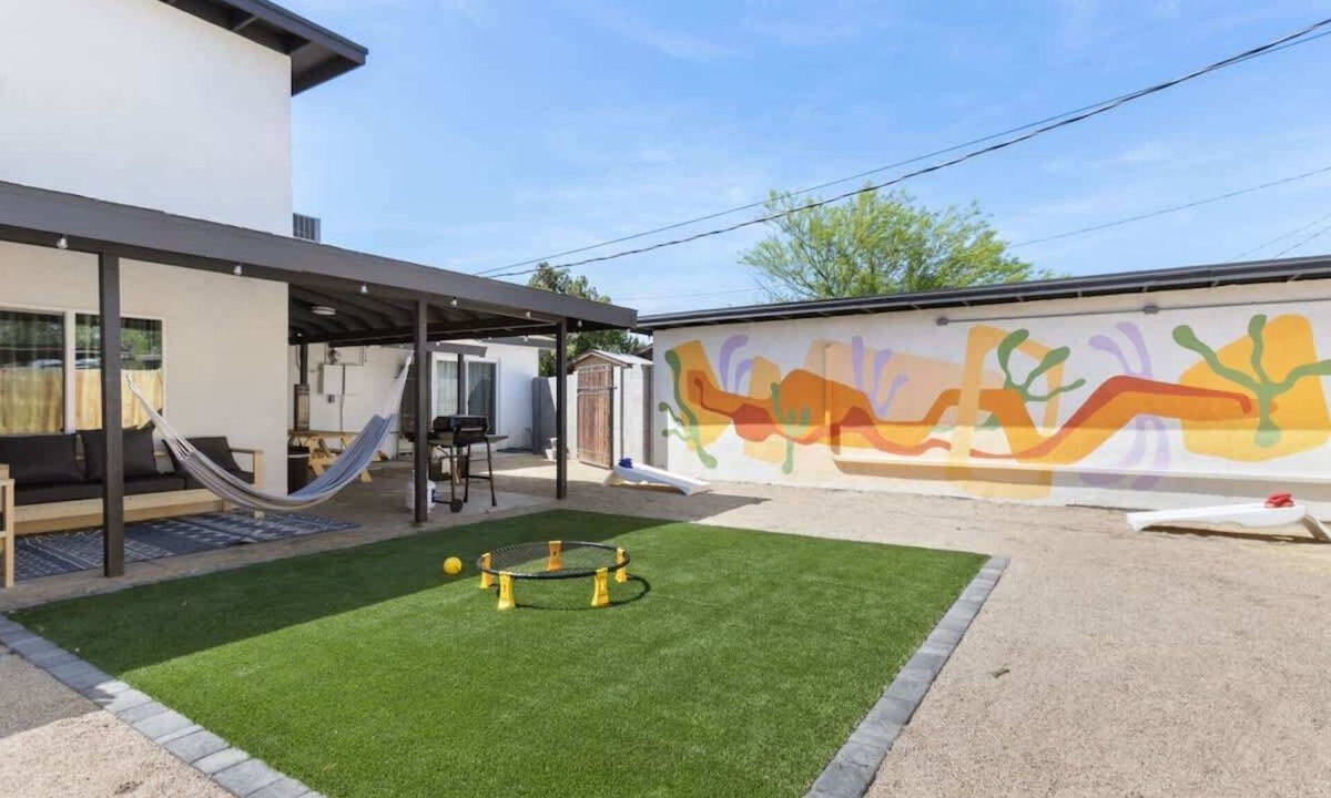 Encanto House | The Spot at Tenth Midtown 3BR Home + Private Yard