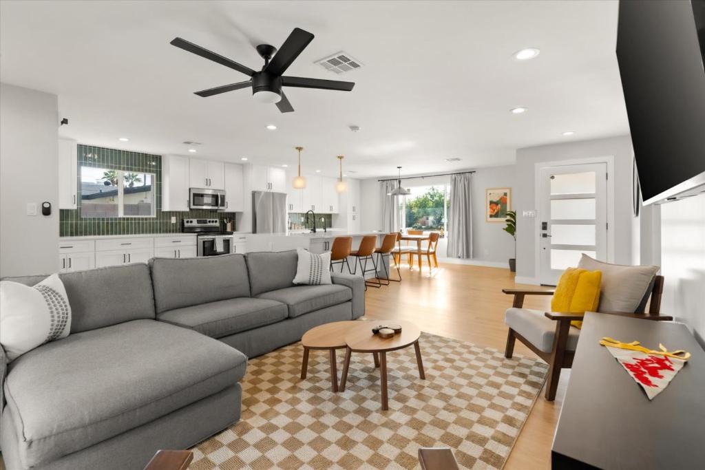 Park Scottsdale Four House | The Twin Palms Retreat