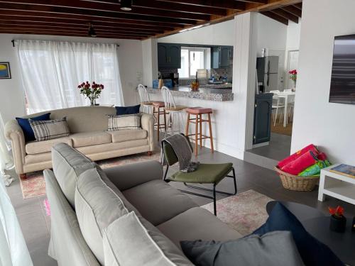 Ensenada Apartment | The Wind and Sea House-BEACH HOUSE