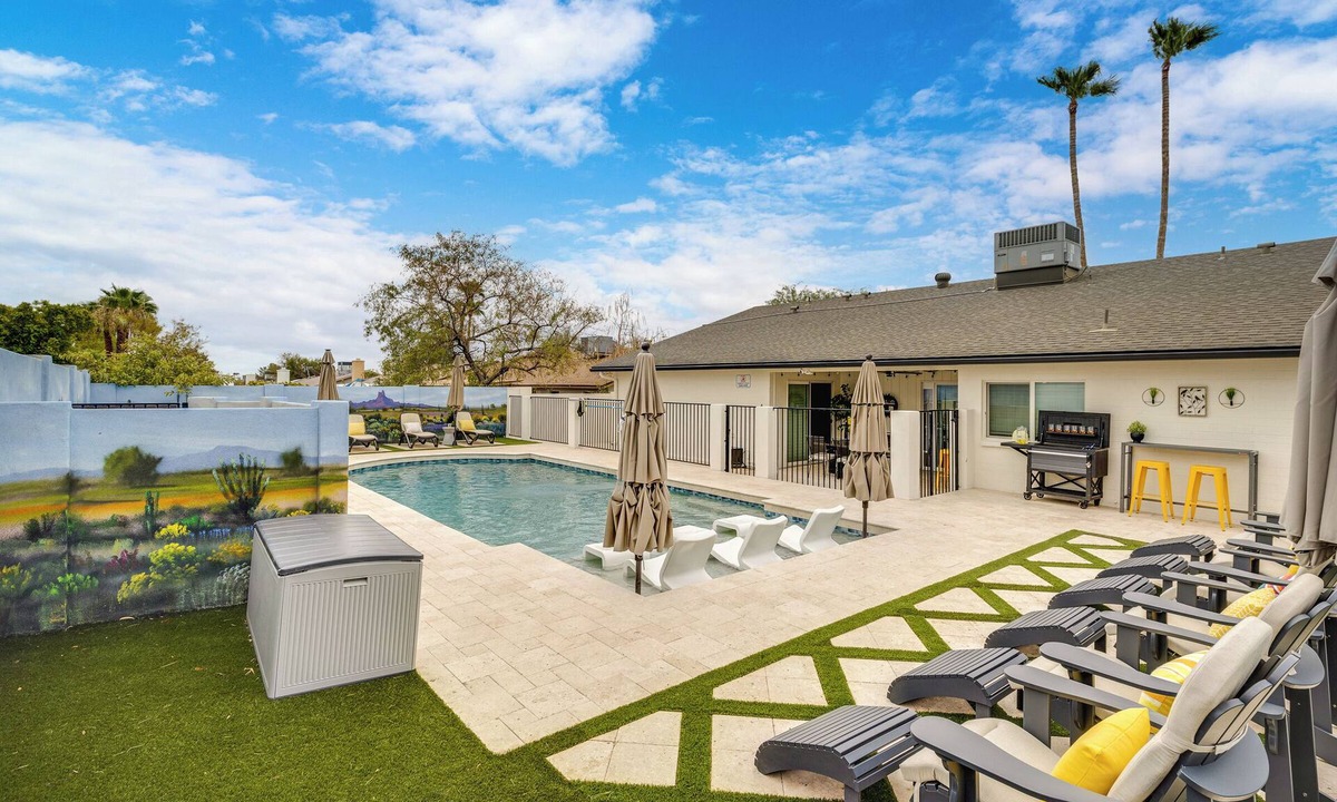 Desert Foothills Estates House | The Wren 3 BD luxury retreat w. free heated pool