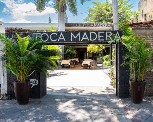 Chapala Centro Hotel | Toca Madera
