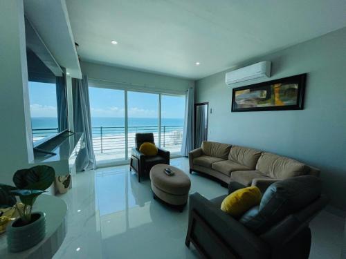 Playas de Rosarito Apartment | Triton's Cozy Condominium