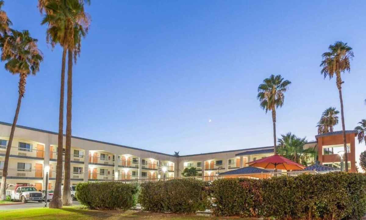 West Park Community Hotel | Truestay Inn