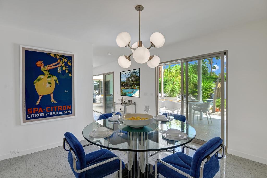 Deep Well Ranch House | Ultra-Chic LUXE Mid-Century Estate- Resort Like Pool, Spa, Firepit, Outdoor Kitchen 3BED/3BATH