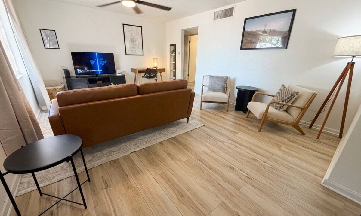 Casa Grande House | Under the Mesquites - in the heart of Casa Grande