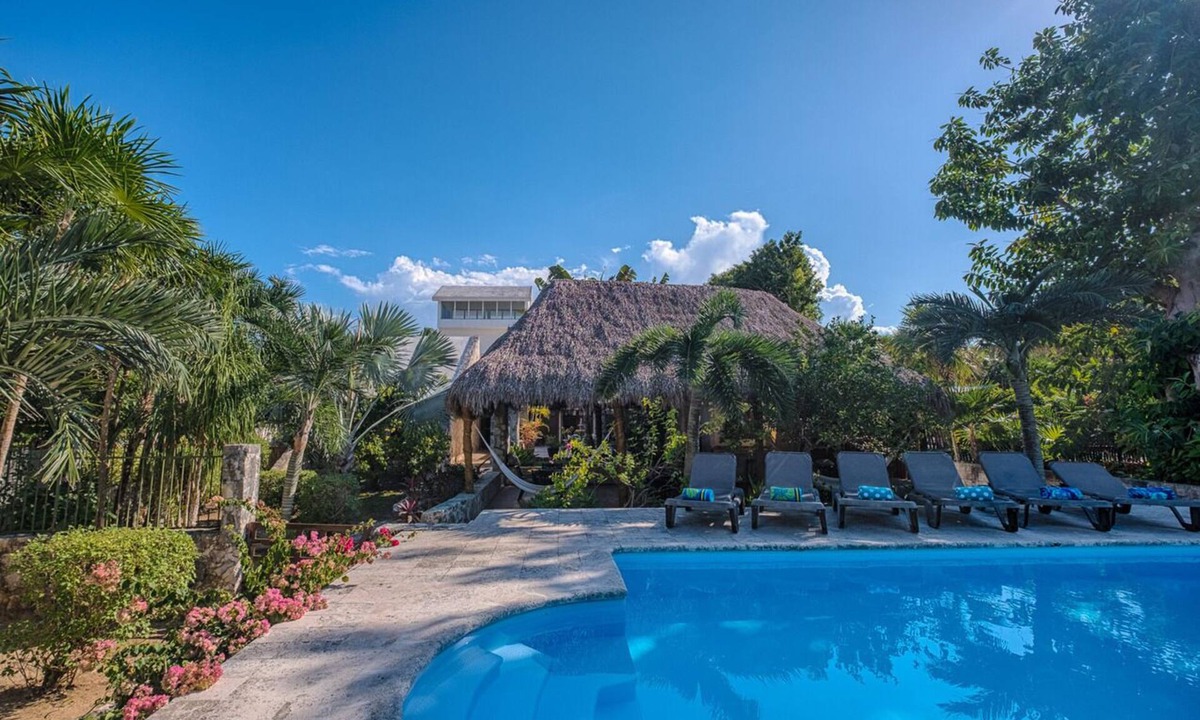 Akumal House | UPDATE: We sincerely apologize, but we are unable to accept any new bookings