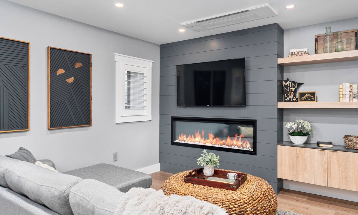 Duluth Apartment | Upscale Duluth Suite/15 minute drive to Canal Park/Easy Parking/Quiet Area