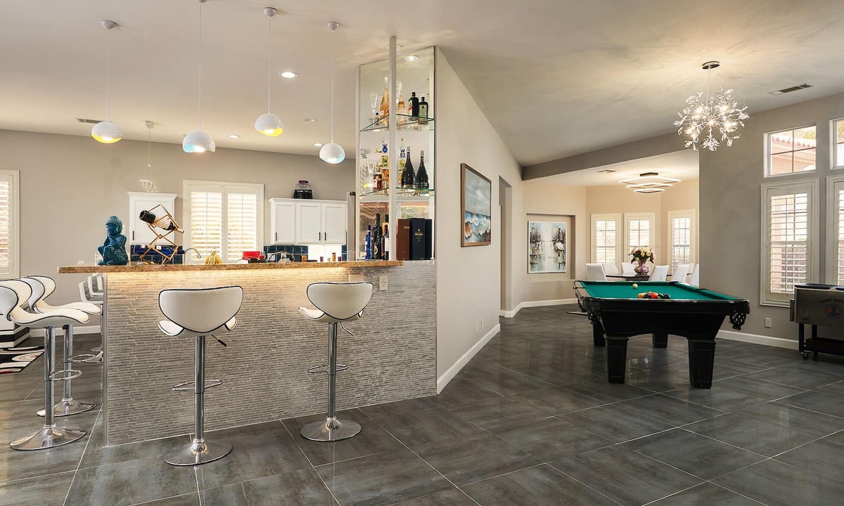 Palm Desert House | Upscale Quiet Luxury Living In Palm Desert! CLOSE to Shopping Golf ⛳️