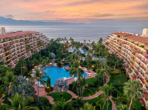 Marina Vallarta Resort | Velas Vallarta Suite Resort All-Inclusive