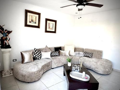 Saltillo House | Vicana House Mountains - Palapa - patio to spend time together