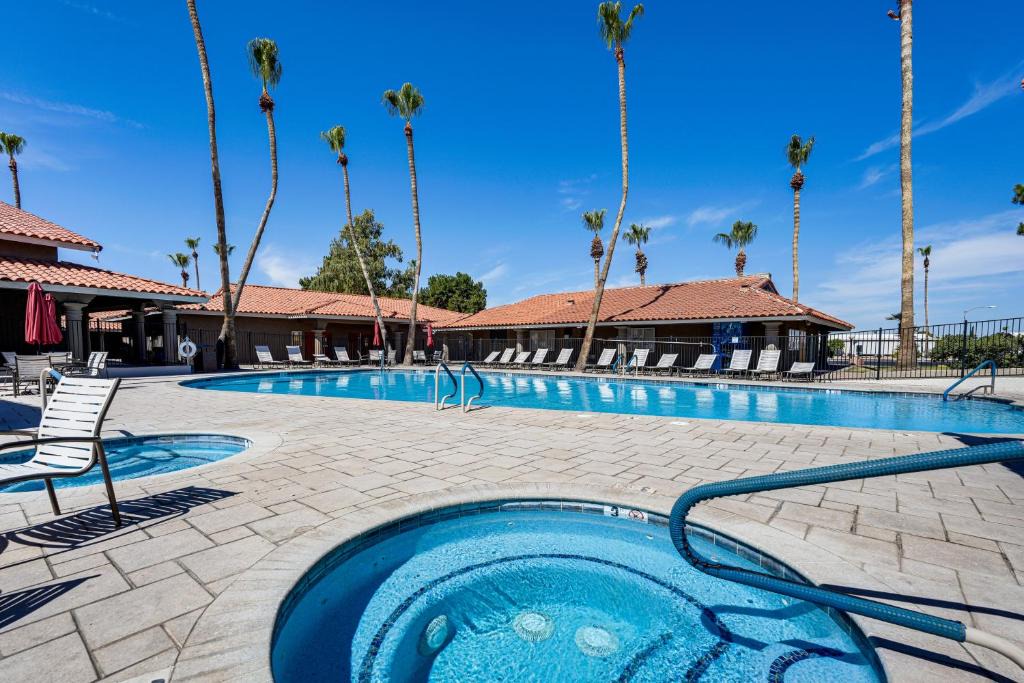 East Mesa House | Viewpoint Golf Resort Home! Pools, Hot Tubs & More