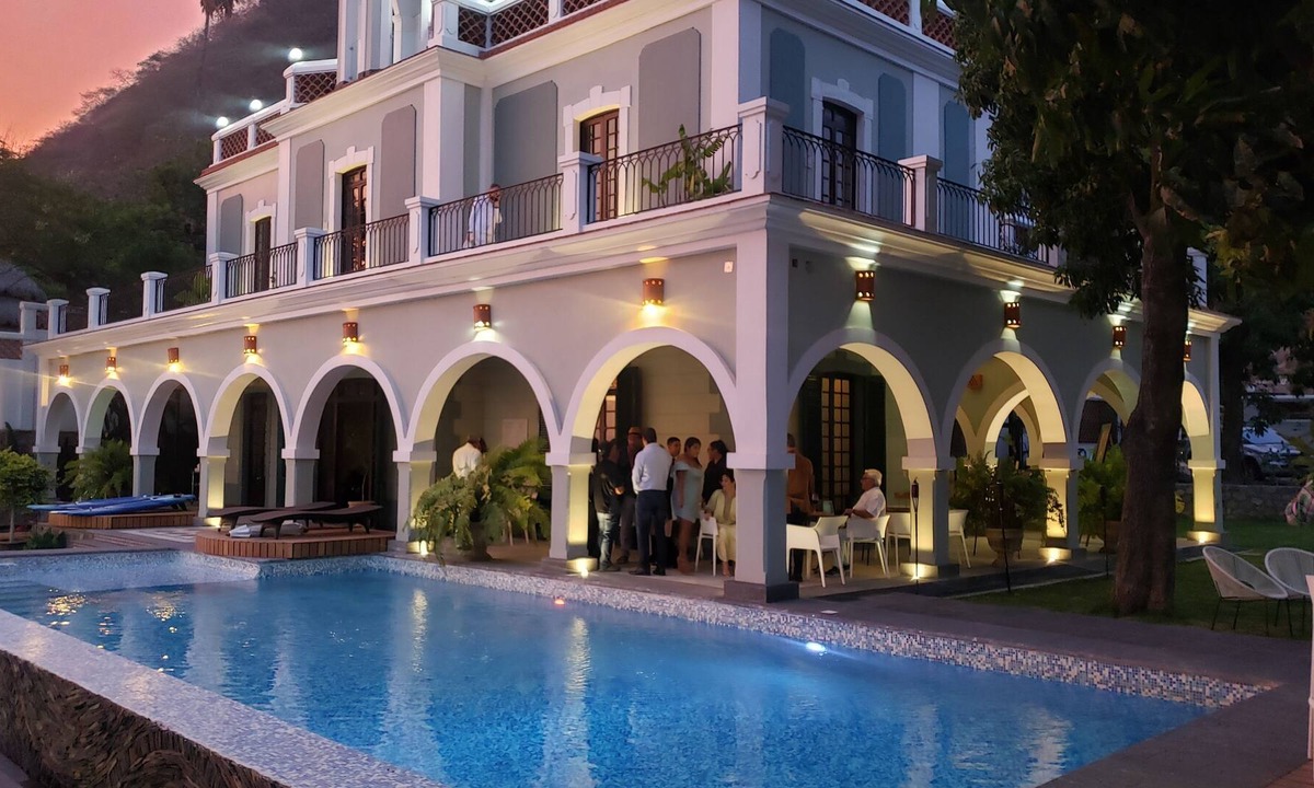 Lourdes Hotel | Villa 1927 Arthotel Boutique