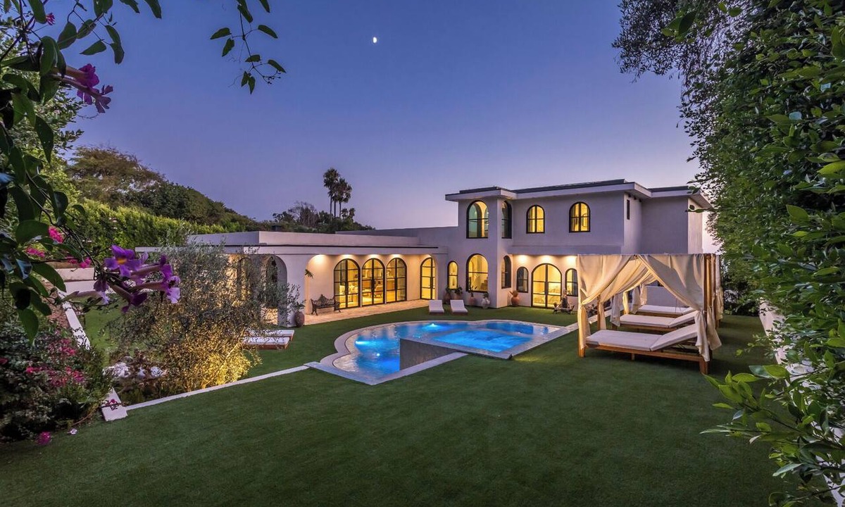 Western Malibu House | Villa Amara - Designer Estate with Ocean Views, Pool & Speakeasy