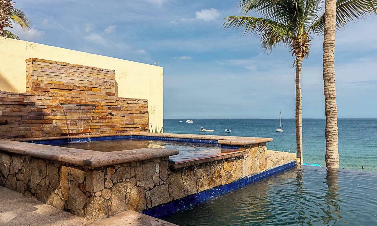 El Medano Ejidal House | Villa Anais | Medano Beach Oceanfront Luxury Villa