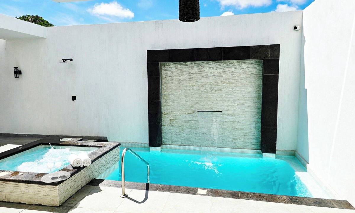 Cabo San Lucas Villa | Villa Baja Coral - Relaxing 4BR Villa w/Heated Pool, Jacuzzi, Wi-Fi & near Dtwn