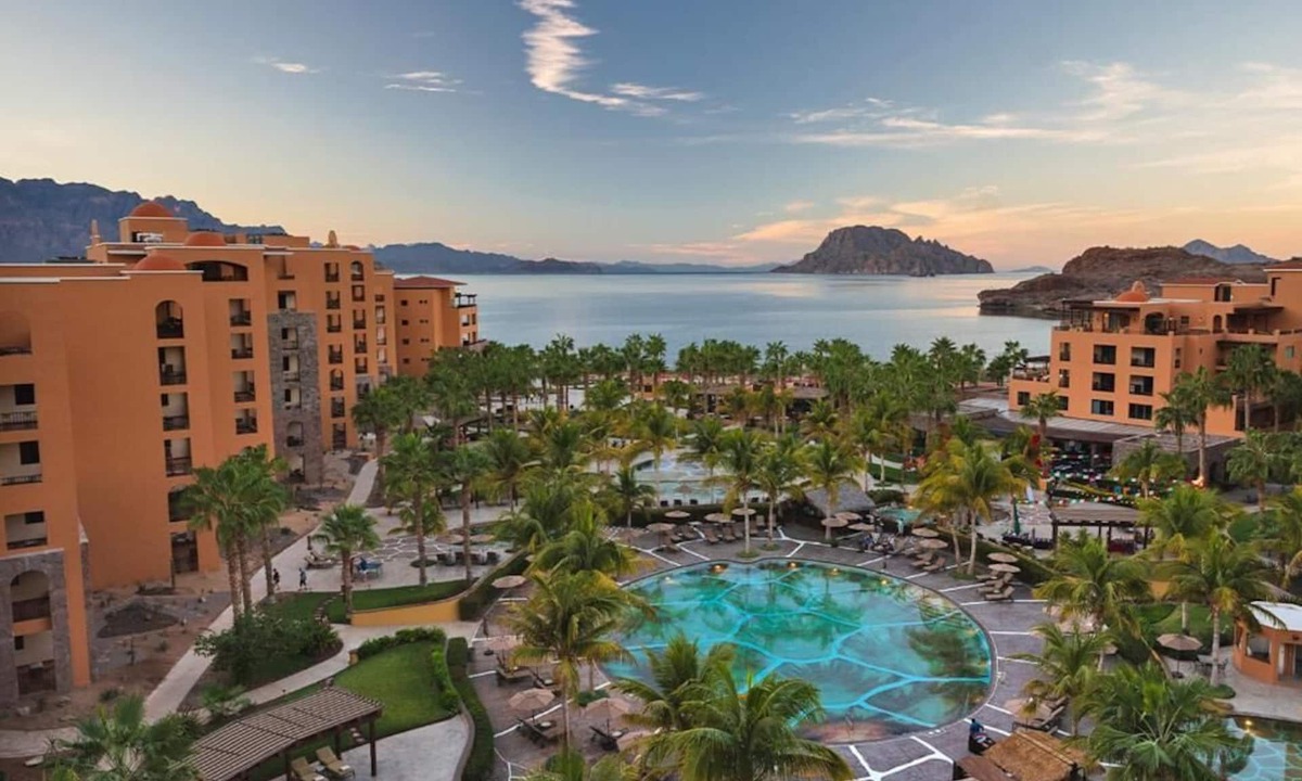 Valle Dorado Resort | Villa del Palmar Loreto: Garden-View Family Escape—Adventure, Relax, Repeat!