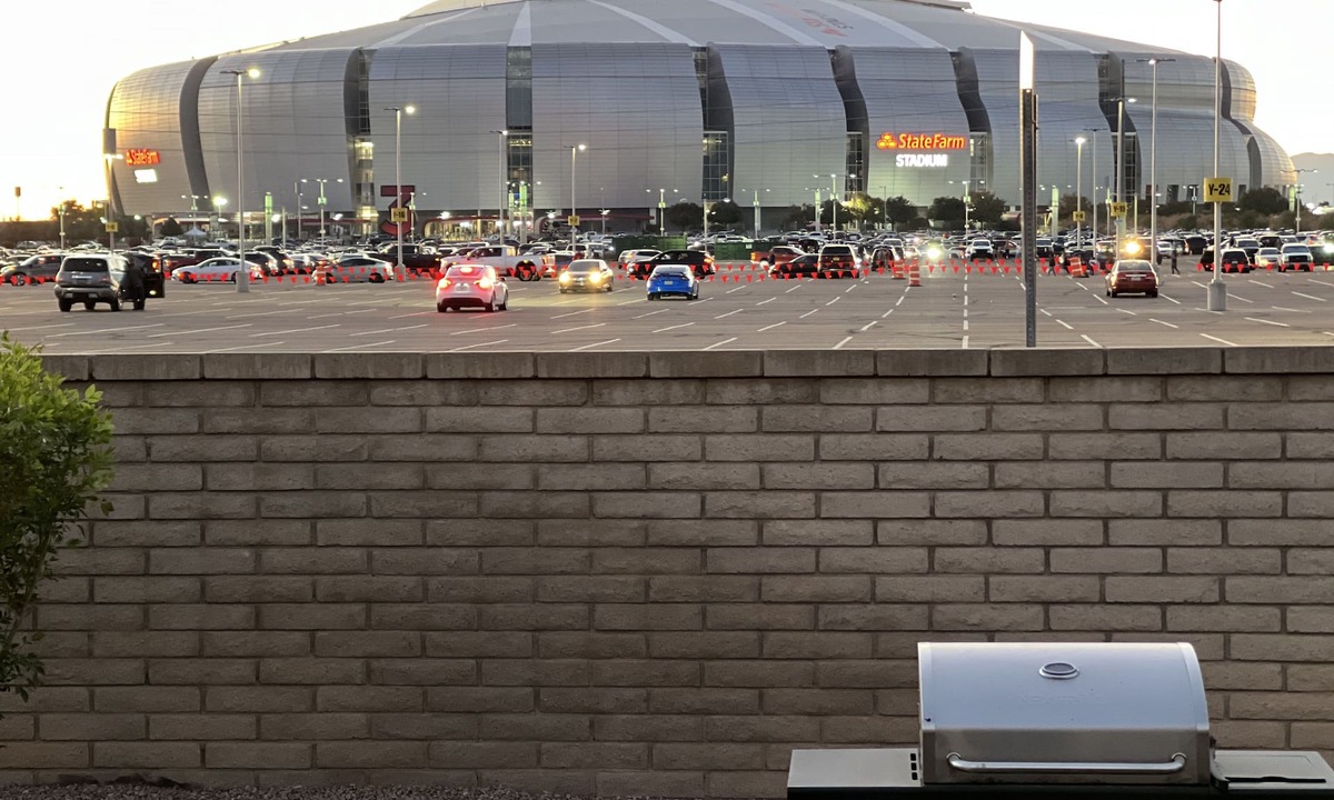 La Buena Vida House | Walk -Stadium-dining-Bars-breweries-Theatre-Arena. Near baseball spring training