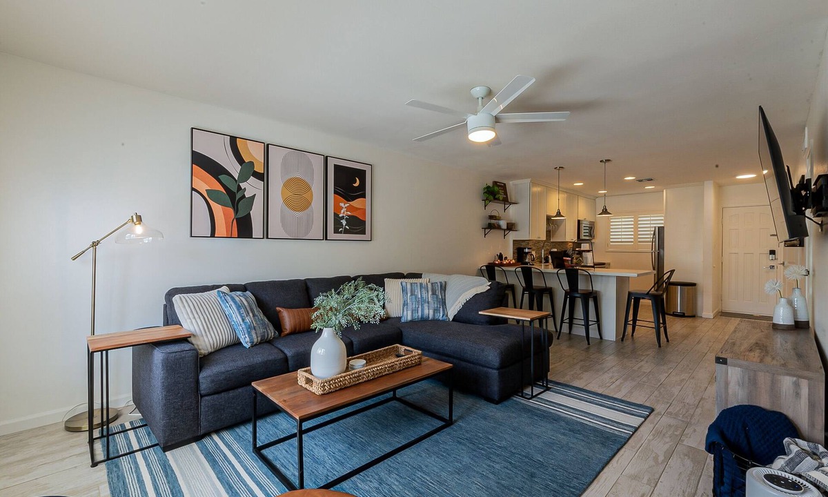 Fashion Square Condo | Walk to Old Town Scottsdale - Poolside Unit - Heated Pool