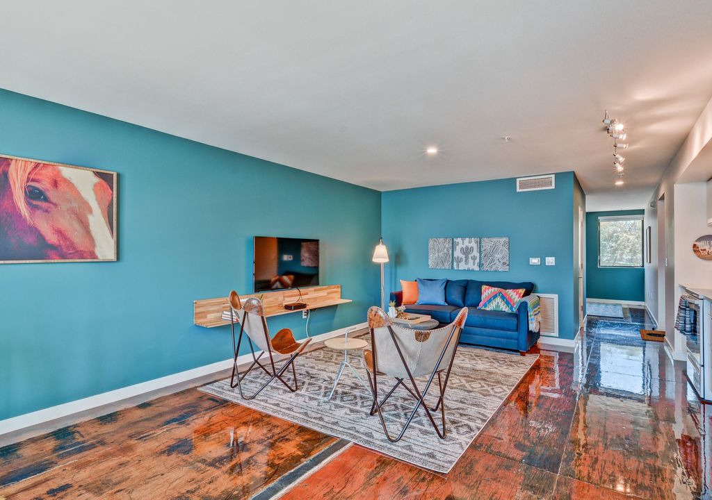 Evans Churchill House | WanderJaunt | Portland | 1BR Townhouse | Downtown Phoenix