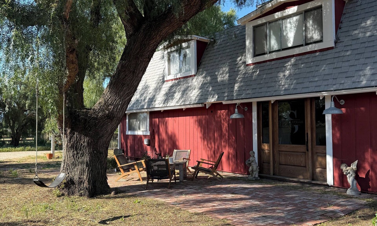 Santa Ynez House | Welcome to the Red Barn House: 3BR 2BA country living in Santa Ynez Valley