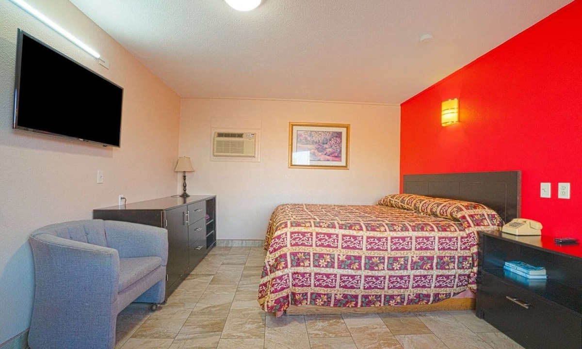 Weslaco Apartment | Weslaco TX |King Bed