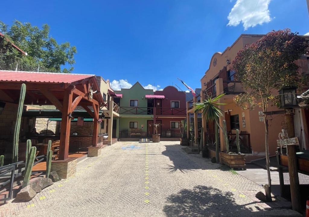 San Juan del Rio Hotel | West Refugio